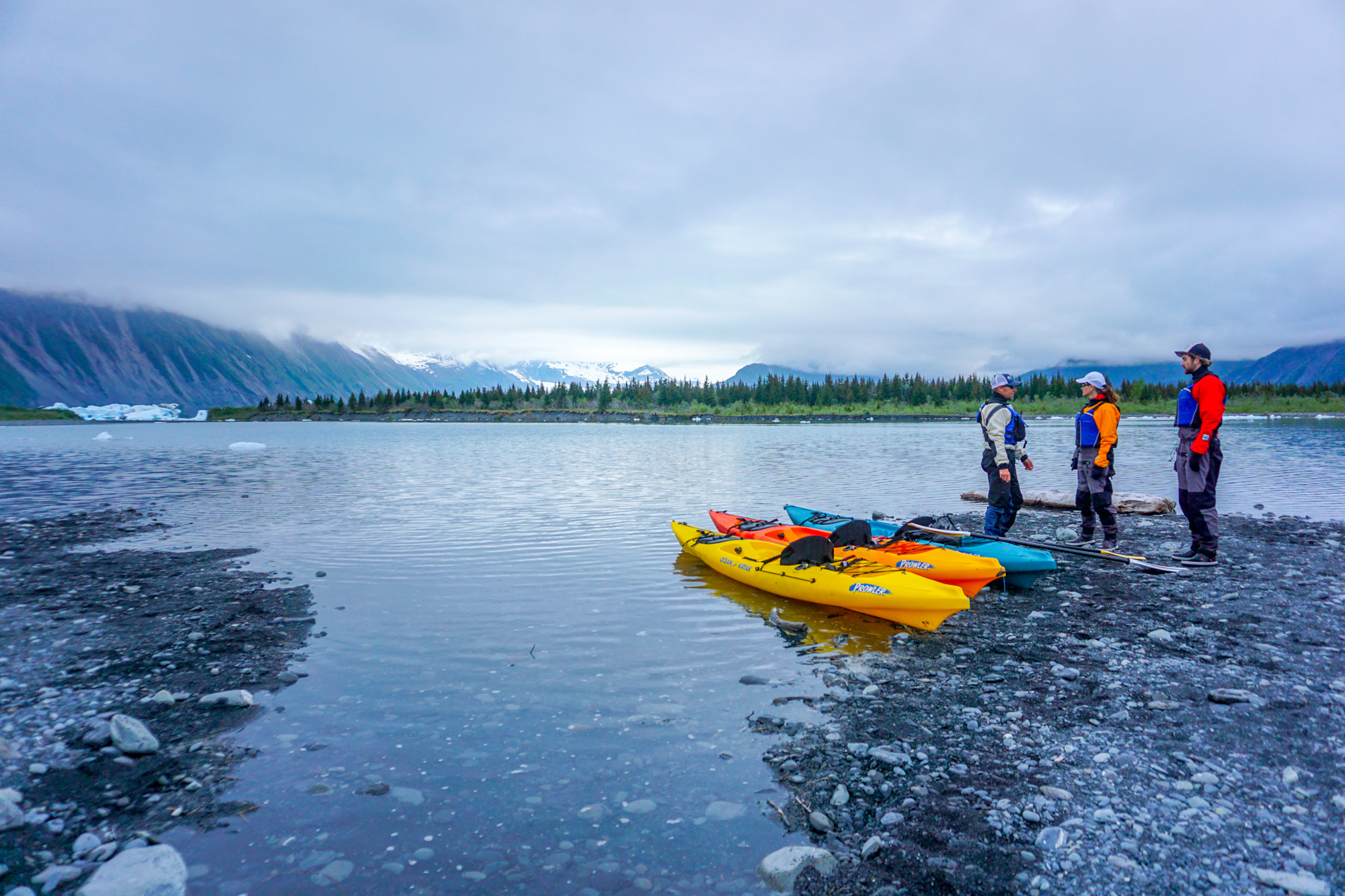 Bear Glacier Iceberg Kayaking | liquid adventures